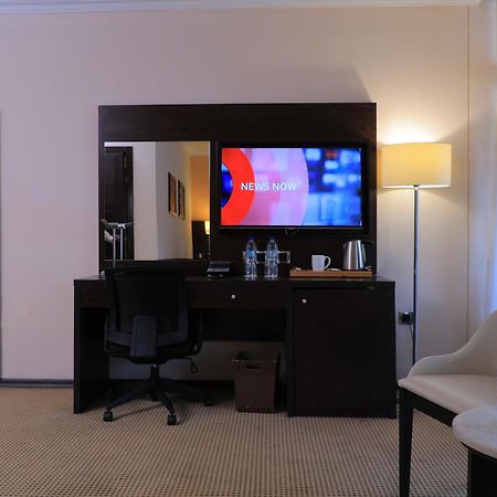 Cassiopeia Hotel Адис Абеба Екстериор снимка