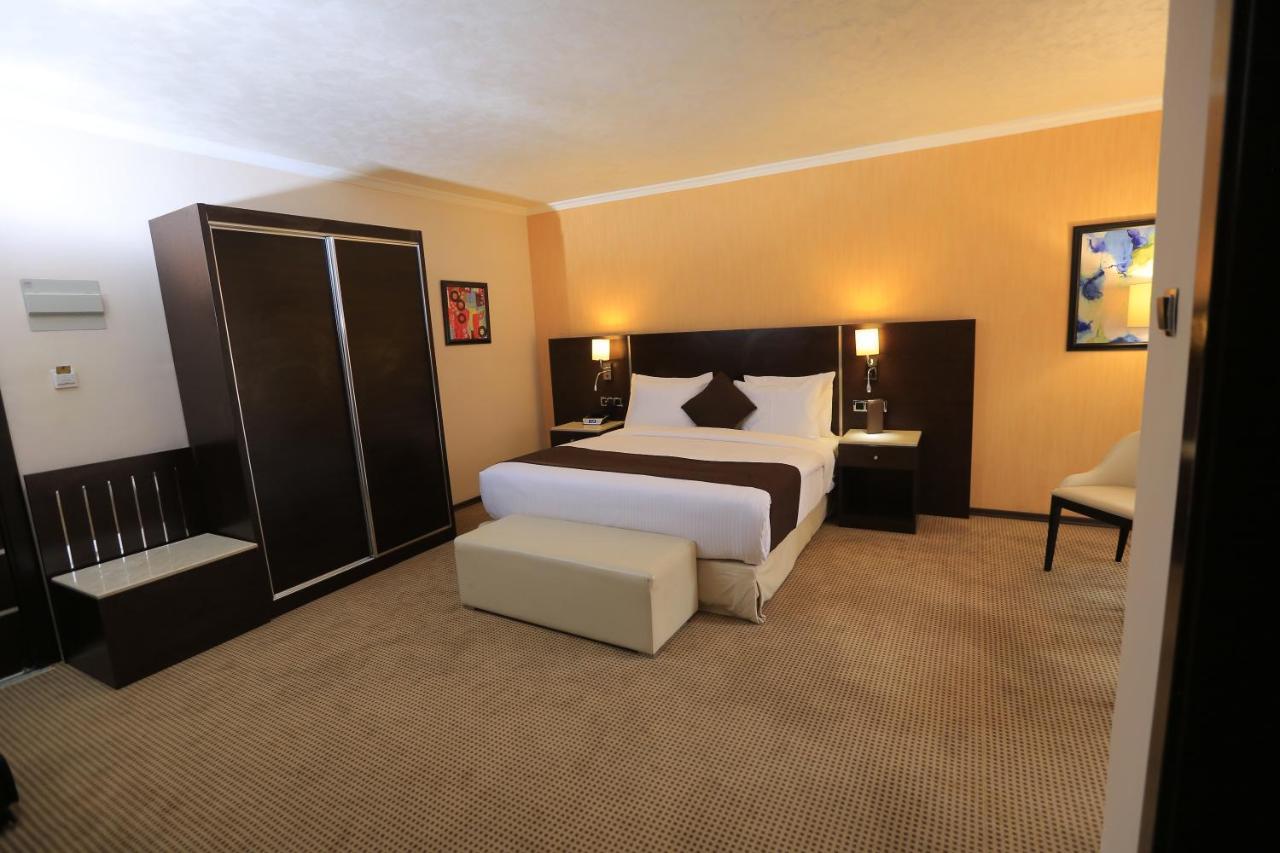 Cassiopeia Hotel Адис Абеба Екстериор снимка