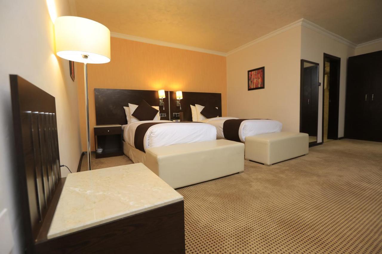Cassiopeia Hotel Адис Абеба Екстериор снимка