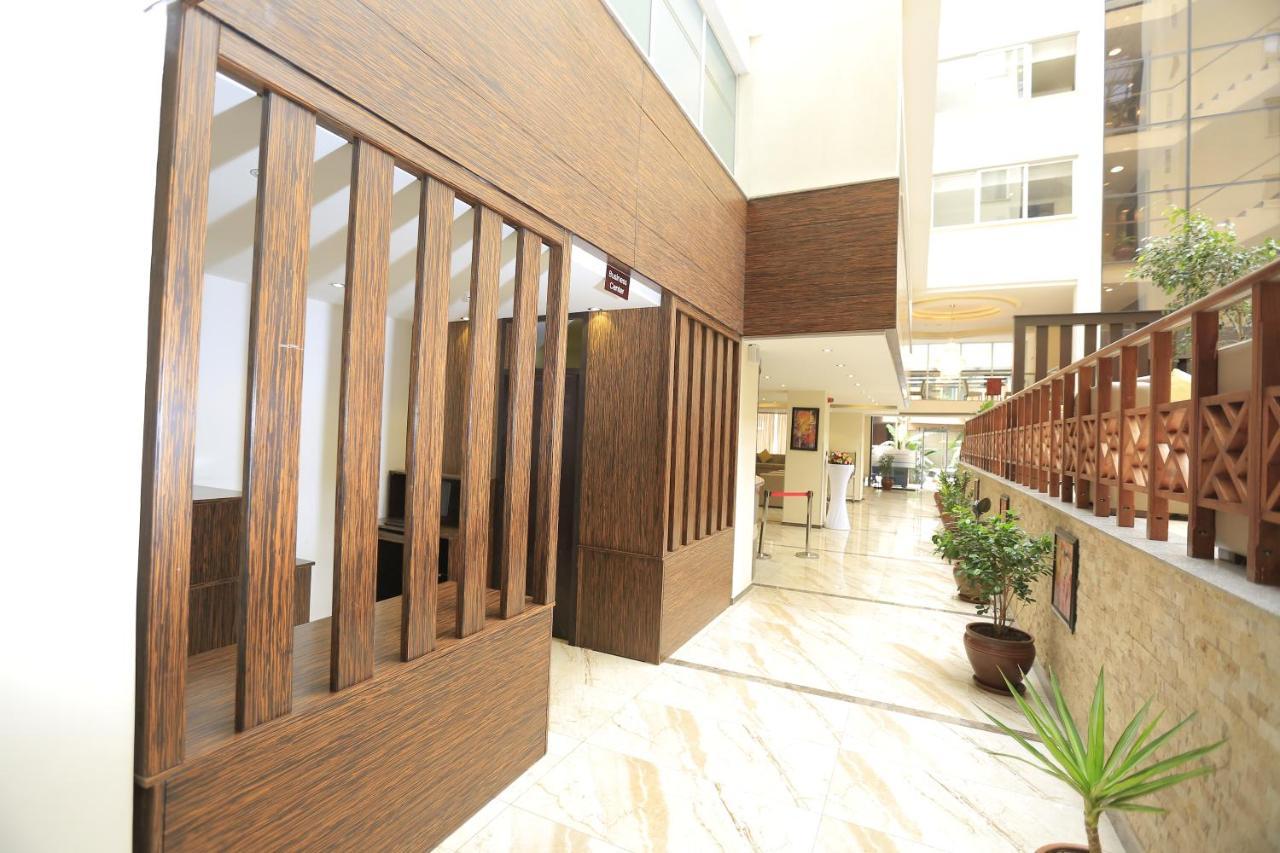 Cassiopeia Hotel Адис Абеба Екстериор снимка