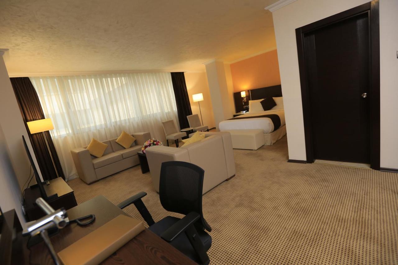 Cassiopeia Hotel Адис Абеба Екстериор снимка