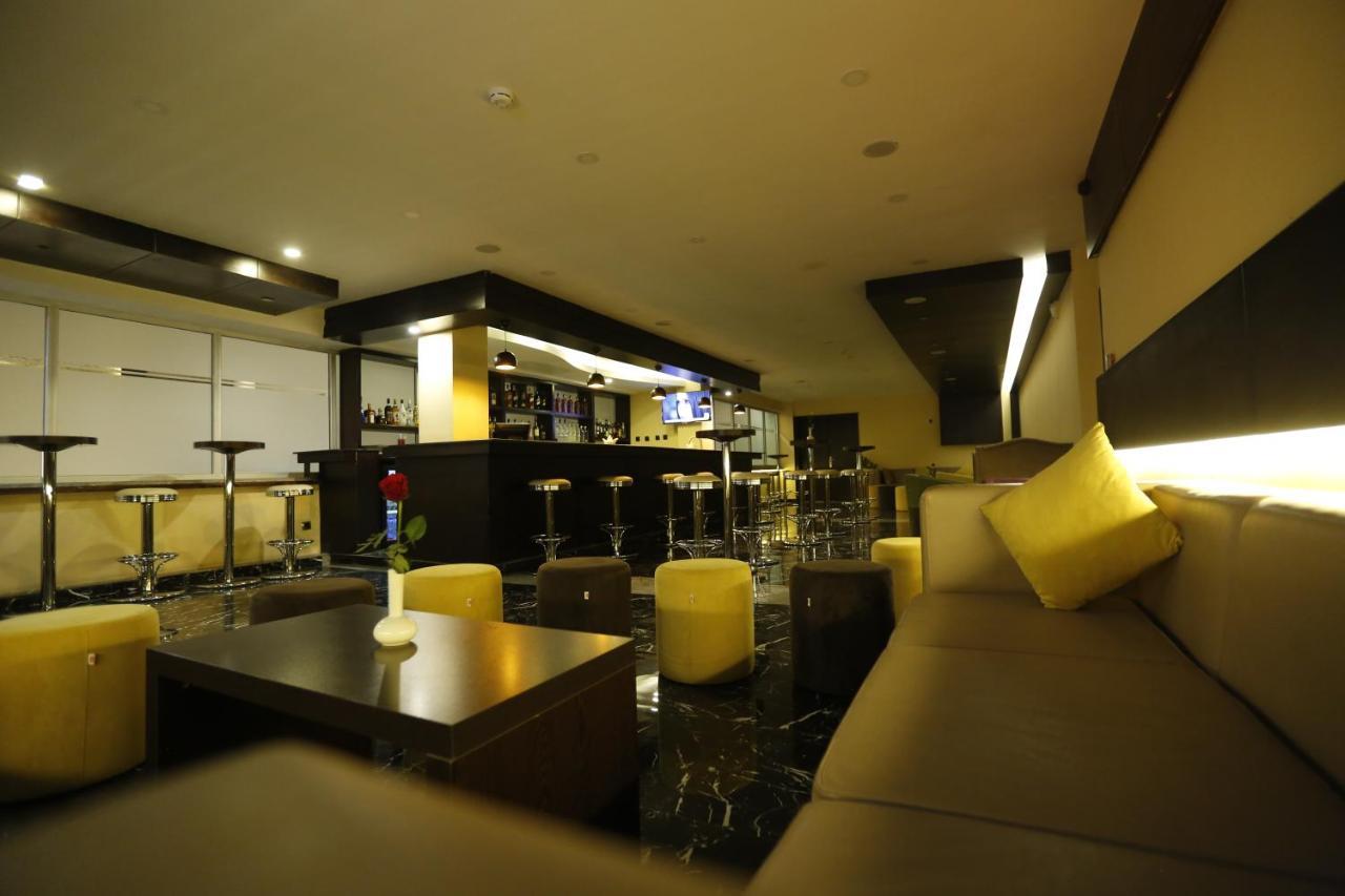 Cassiopeia Hotel Адис Абеба Екстериор снимка