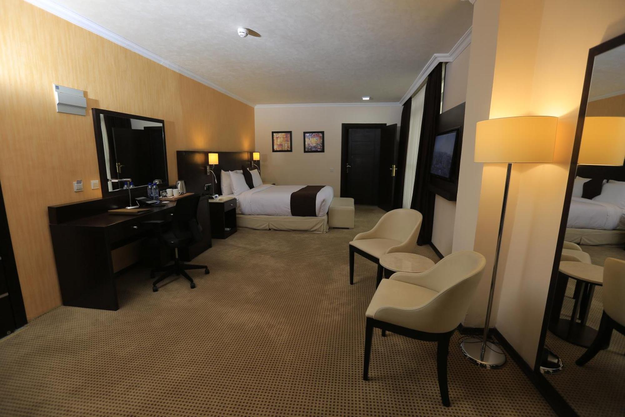 Cassiopeia Hotel Адис Абеба Екстериор снимка
