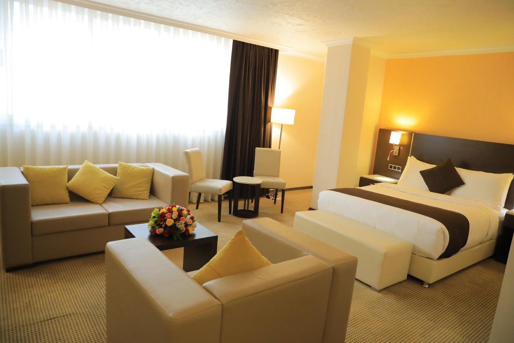 Cassiopeia Hotel Адис Абеба Екстериор снимка