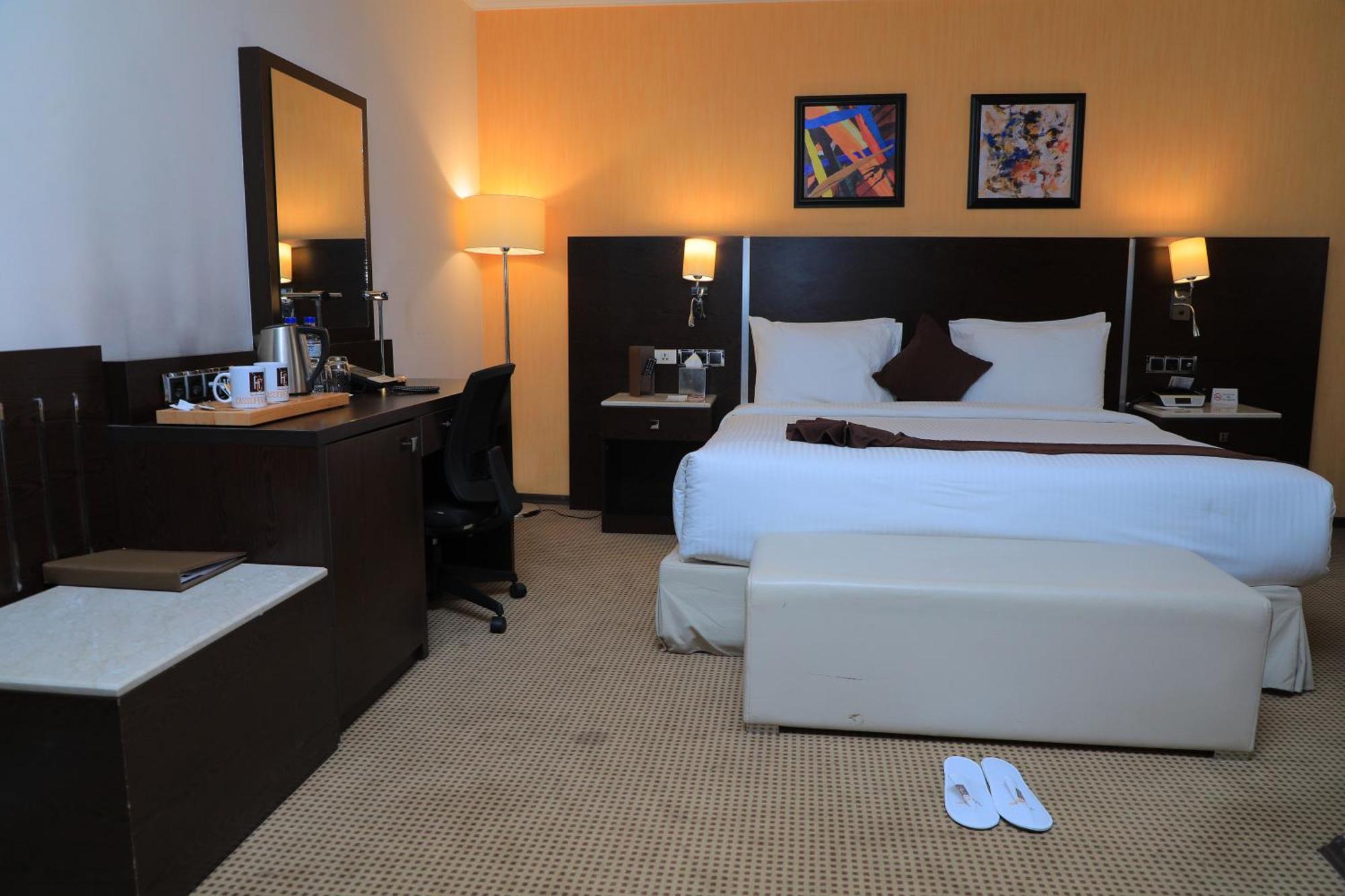 Cassiopeia Hotel Адис Абеба Екстериор снимка